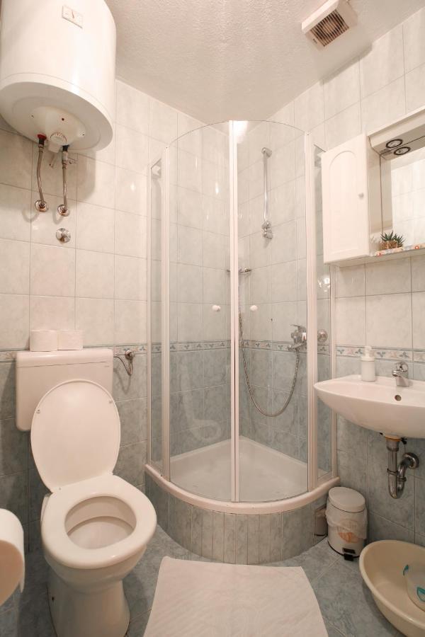 Studio Laura-Spacious Studio On The Main Beach Makarska Ngoại thất bức ảnh