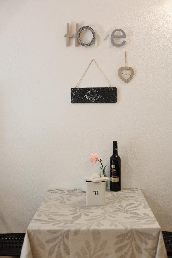 Studio Laura-Spacious Studio On The Main Beach Makarska Ngoại thất bức ảnh