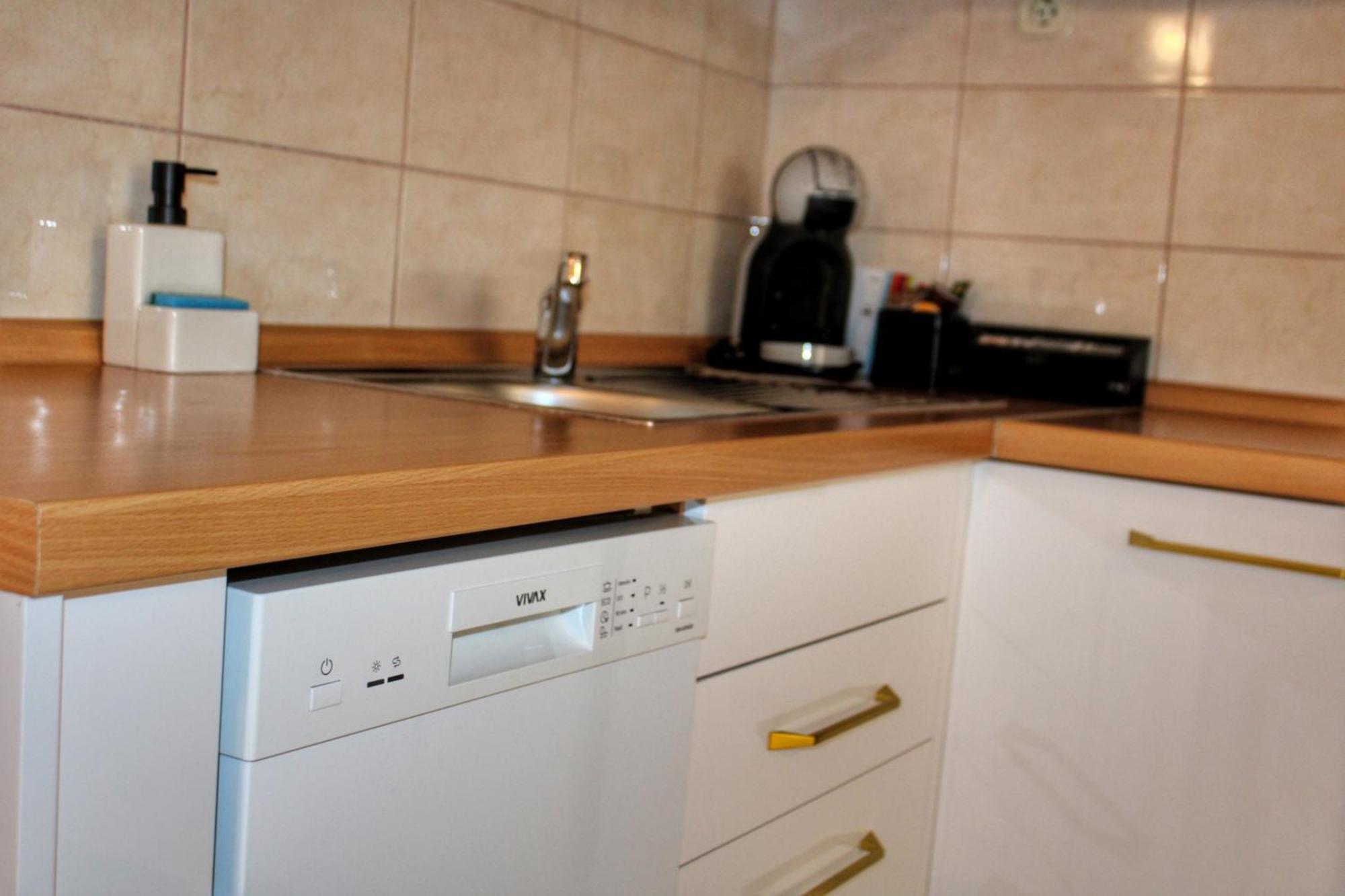 Studio Laura-Spacious Studio On The Main Beach Makarska Ngoại thất bức ảnh