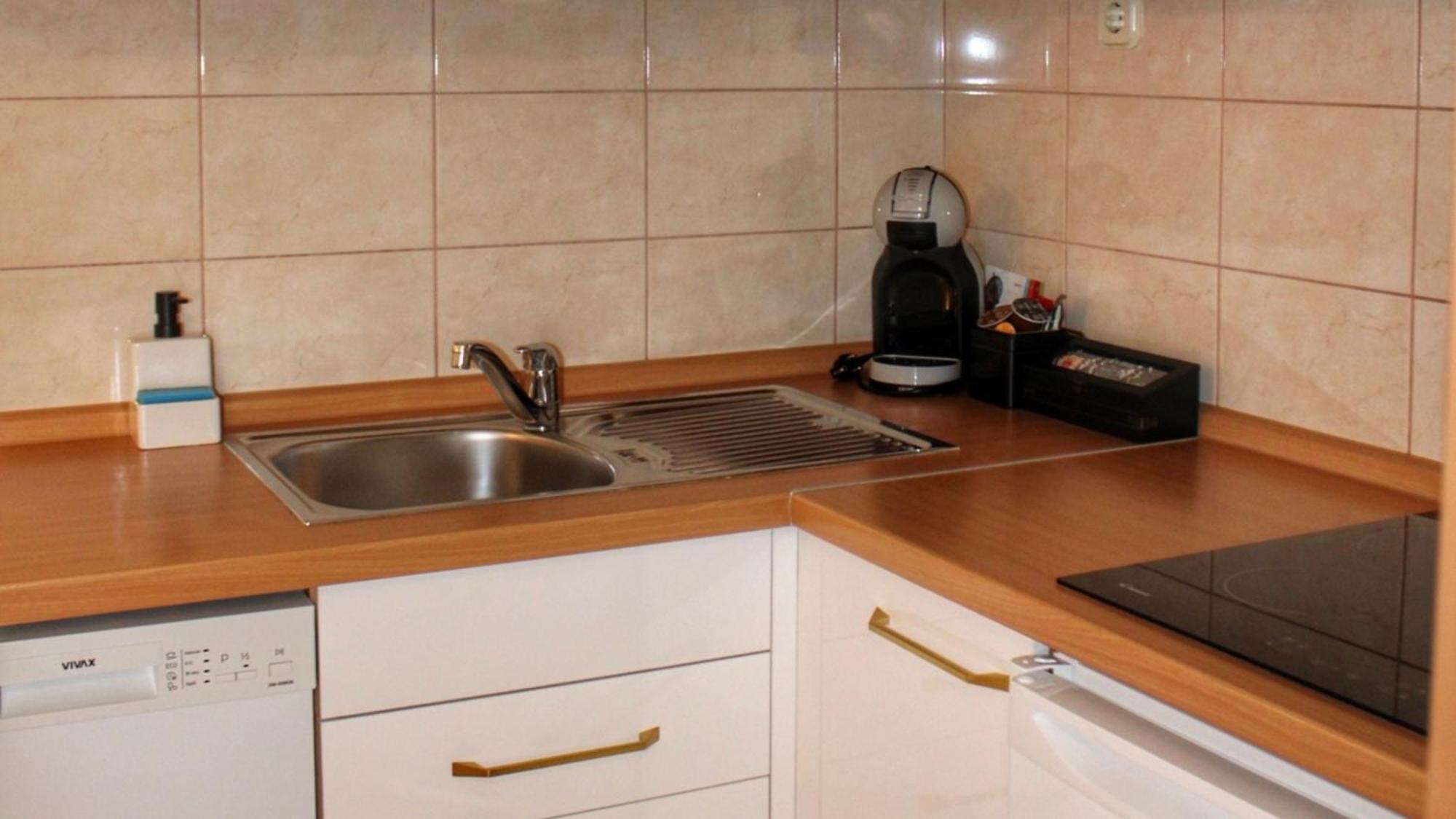 Studio Laura-Spacious Studio On The Main Beach Makarska Ngoại thất bức ảnh
