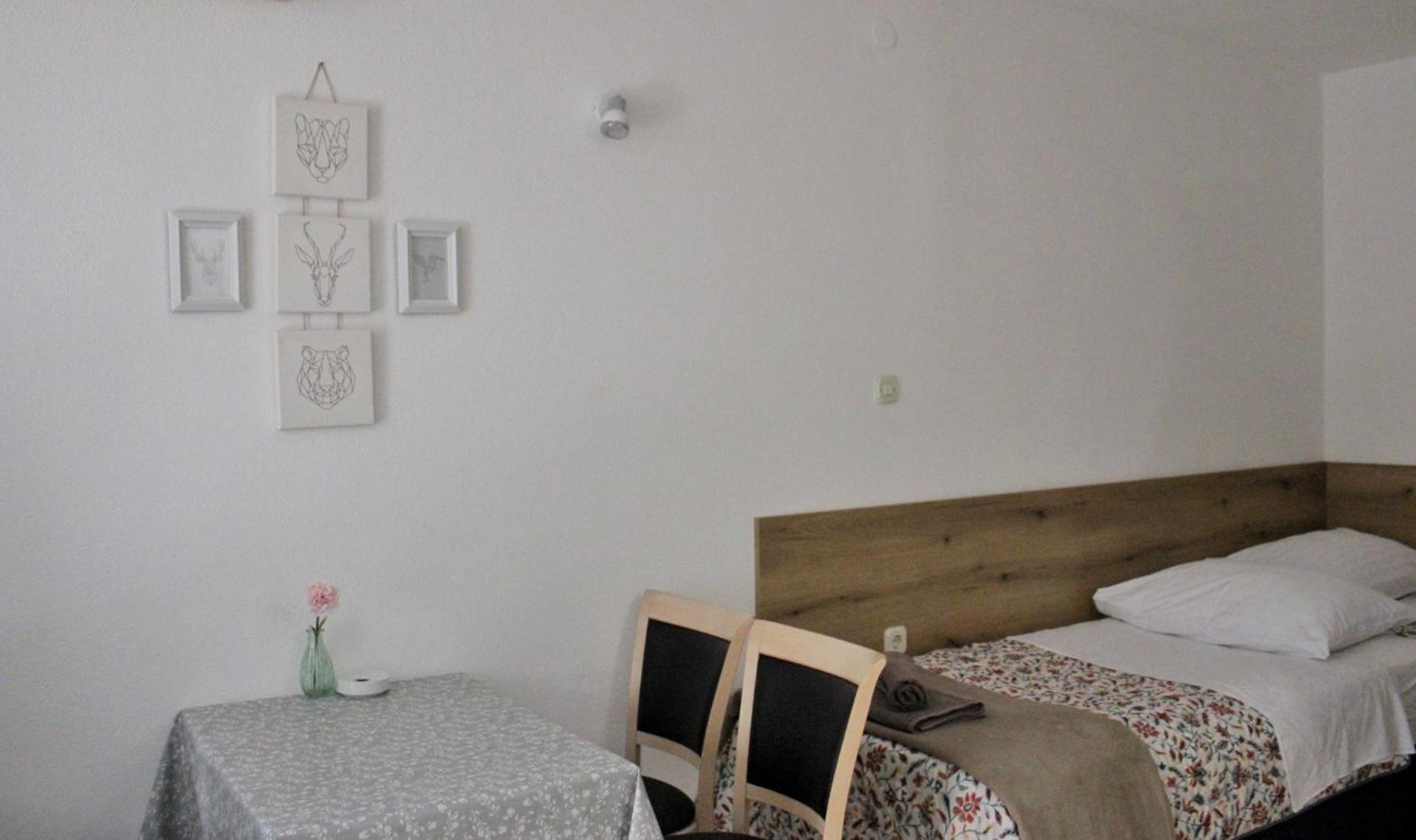 Studio Laura-Spacious Studio On The Main Beach Makarska Ngoại thất bức ảnh
